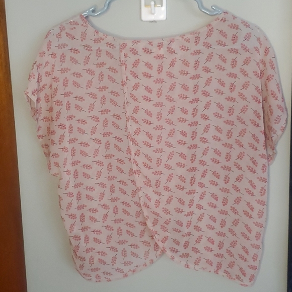 Sheer Floral Top - Picture 4 of 4